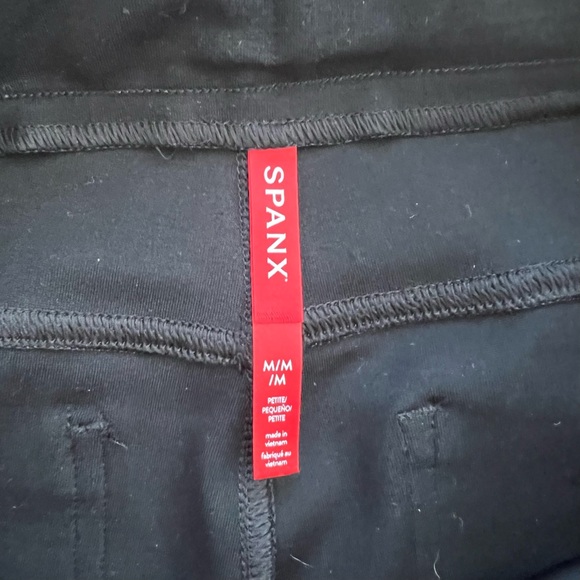 Spanx The Perfect Black Pant Crop Flare Pants, Medium - Picture 8 of 9